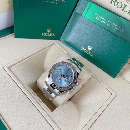 Daytona 40mm 116506 Platinum Ice Blue Diamond Baguette Dial